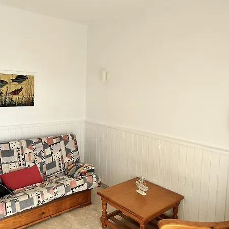 Isard 4 Bis Junto A La Playa Apartament *